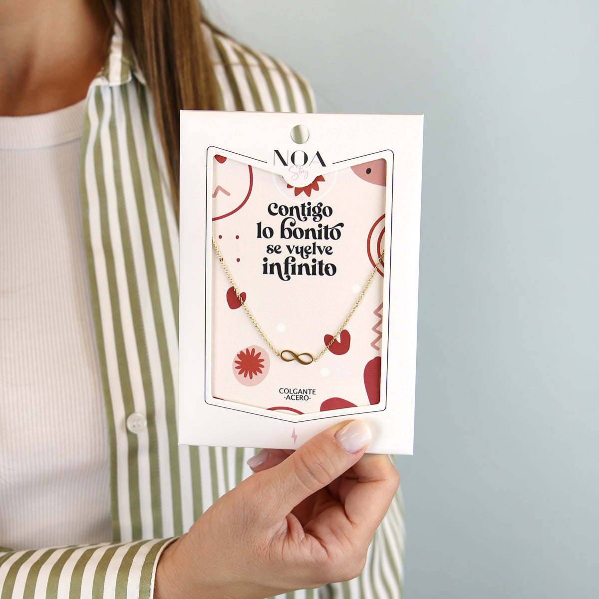 Colgante de acero dorado - Contigo lo bonito se vuelve infinito