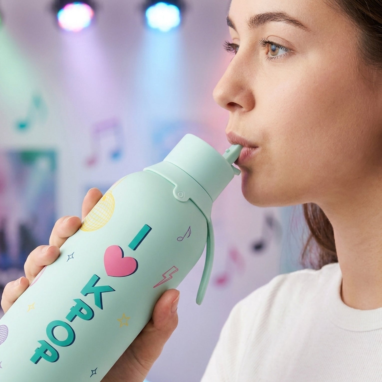 Botella Térmica de Acero Inoxidable con Interior Cerámico y Doble Tapón – K-Pop | Lovely Story