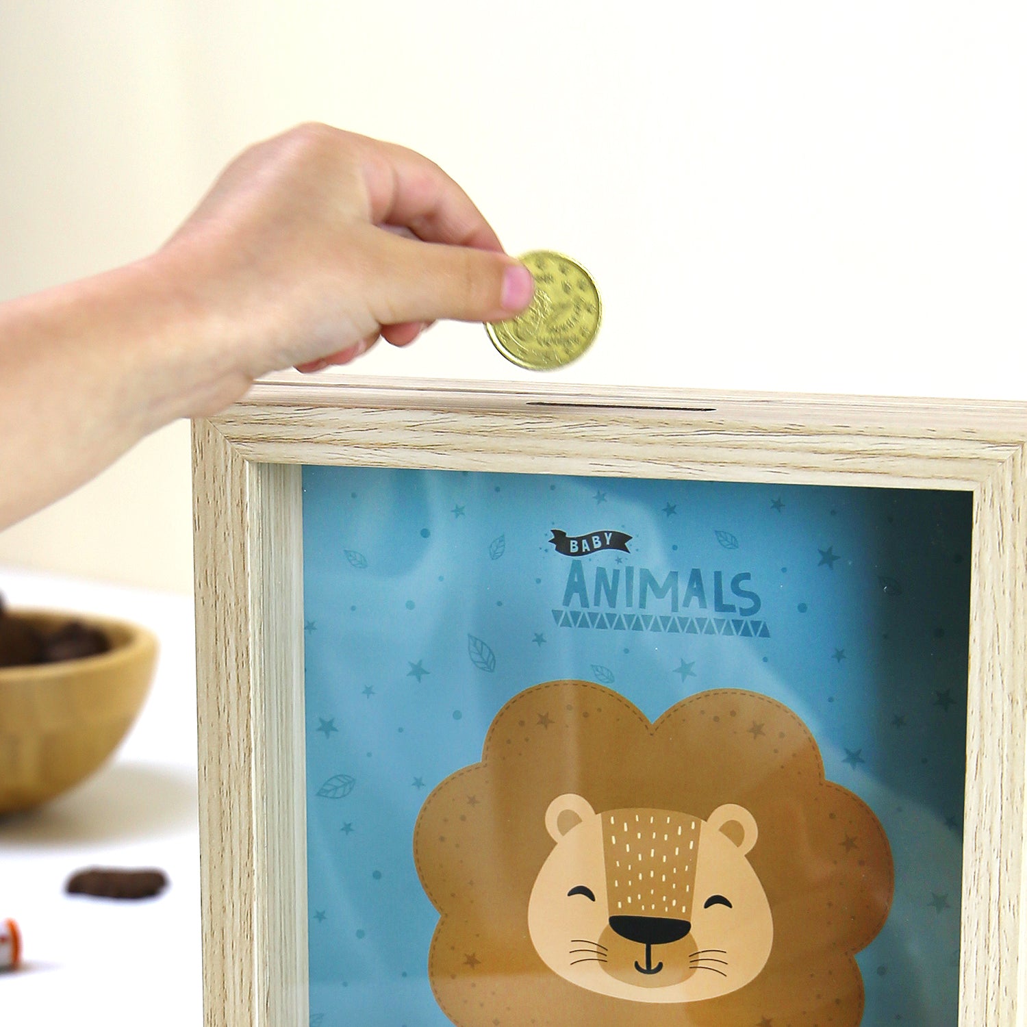 Hucha de madera - Lion