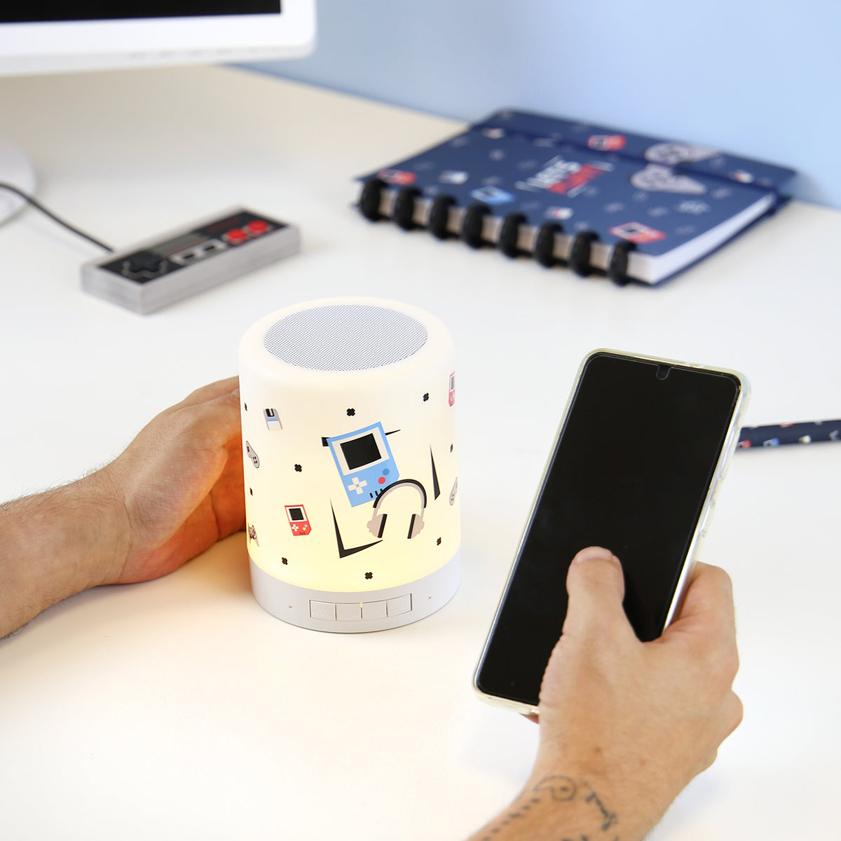 Lámpara Altavoz - Play Mode